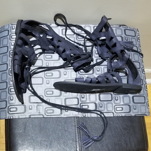 Free People Shoes - FREE PEOPLE Gladiator Sandals (Size 37EU = Size 7)